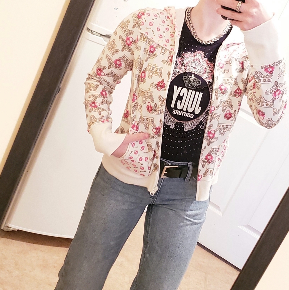 LIMITED TOO Cute Pastel Cream Pink Lockheart Kawaii Princess Graphic Hoodie - Picture 3 of 15